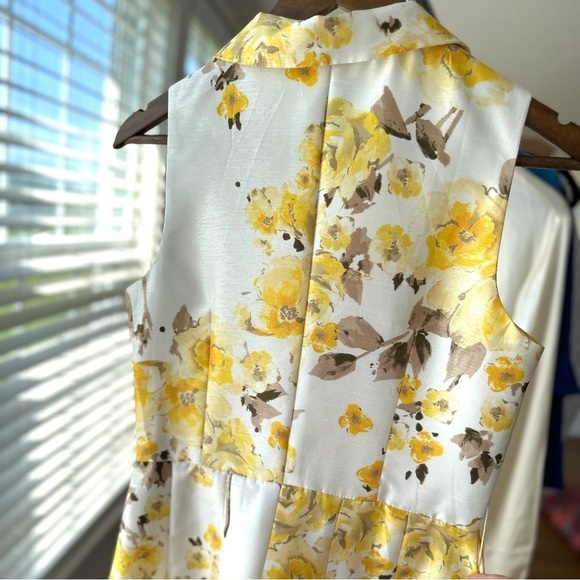 JH fit & flare dress, sleeveless, v-neck, midi length, floral watercolour print - Picture 5 of 16